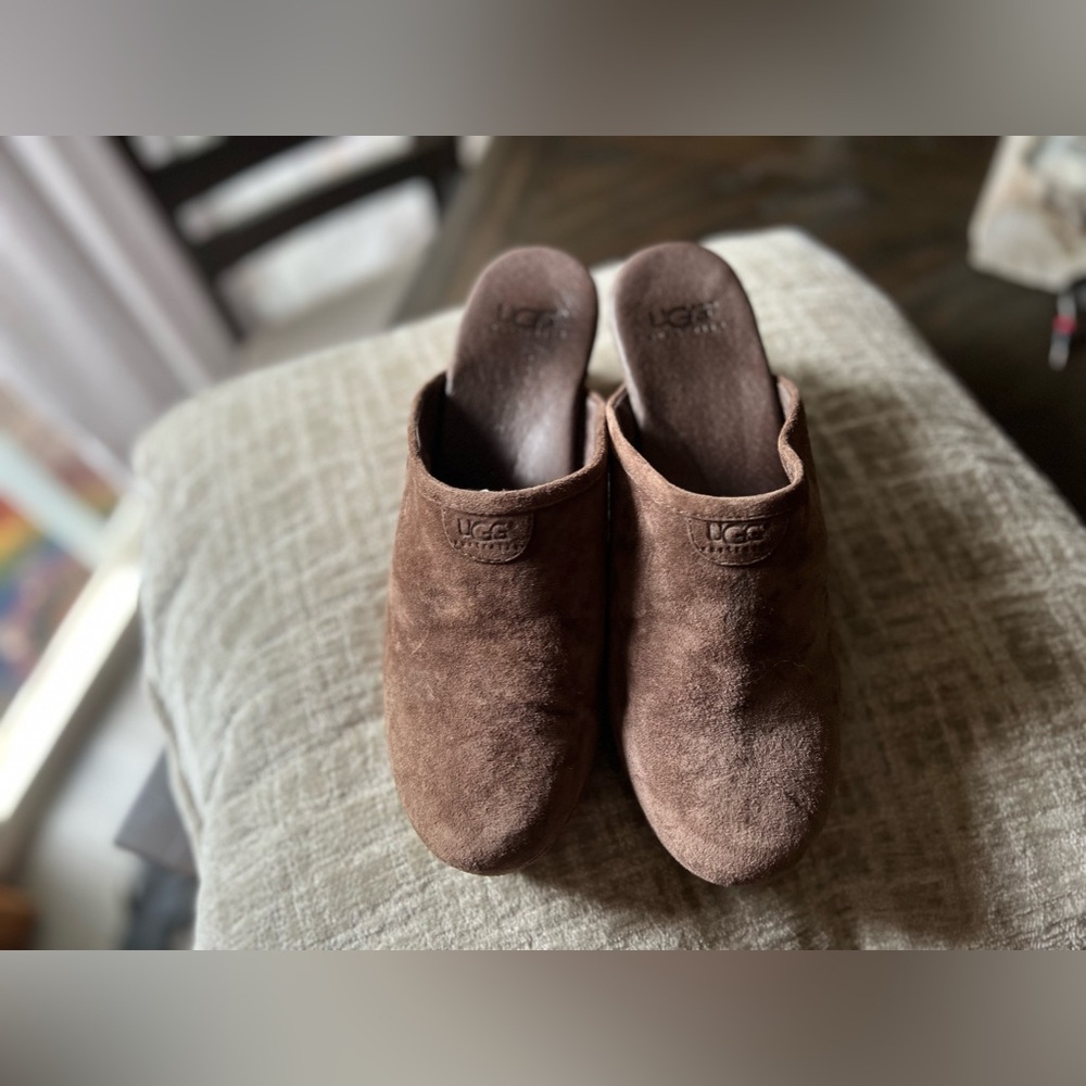 Size 9: UGG Suede Studded Accents Mules - Picture 3 of 11
